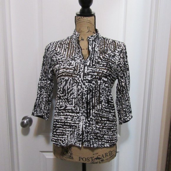 Zip up top or over coat - Attitude size P M - Picture 1 of 14